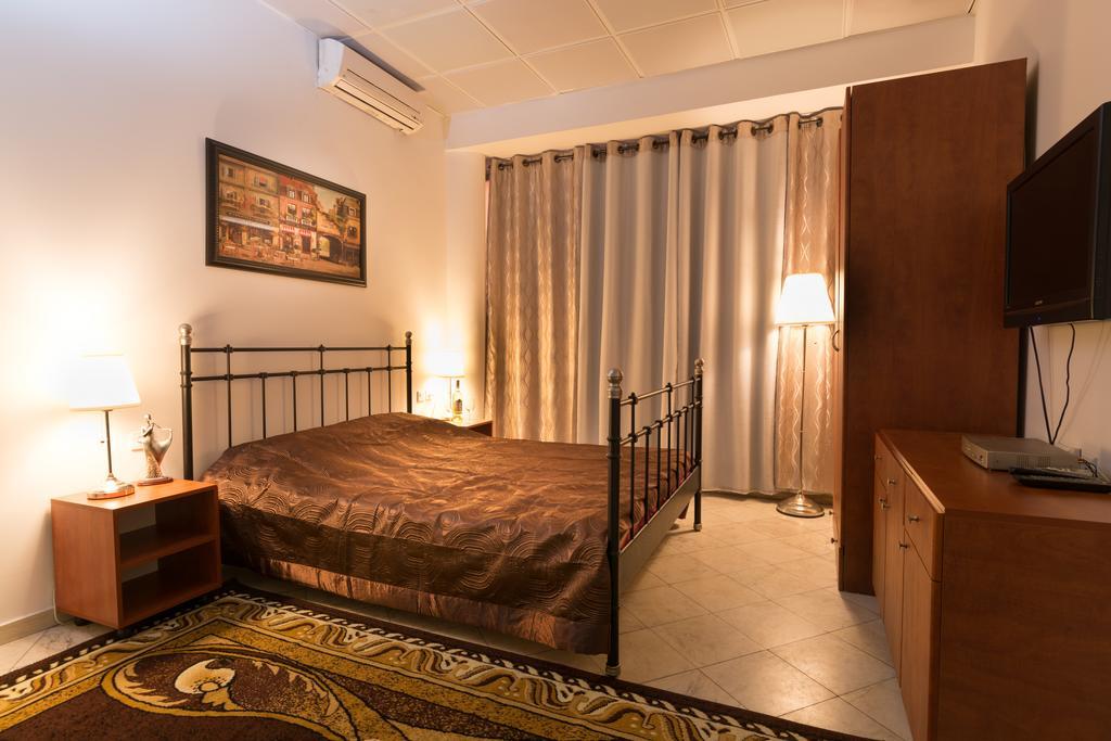 Hotel Rothschild 37 Bat Yam Phòng bức ảnh