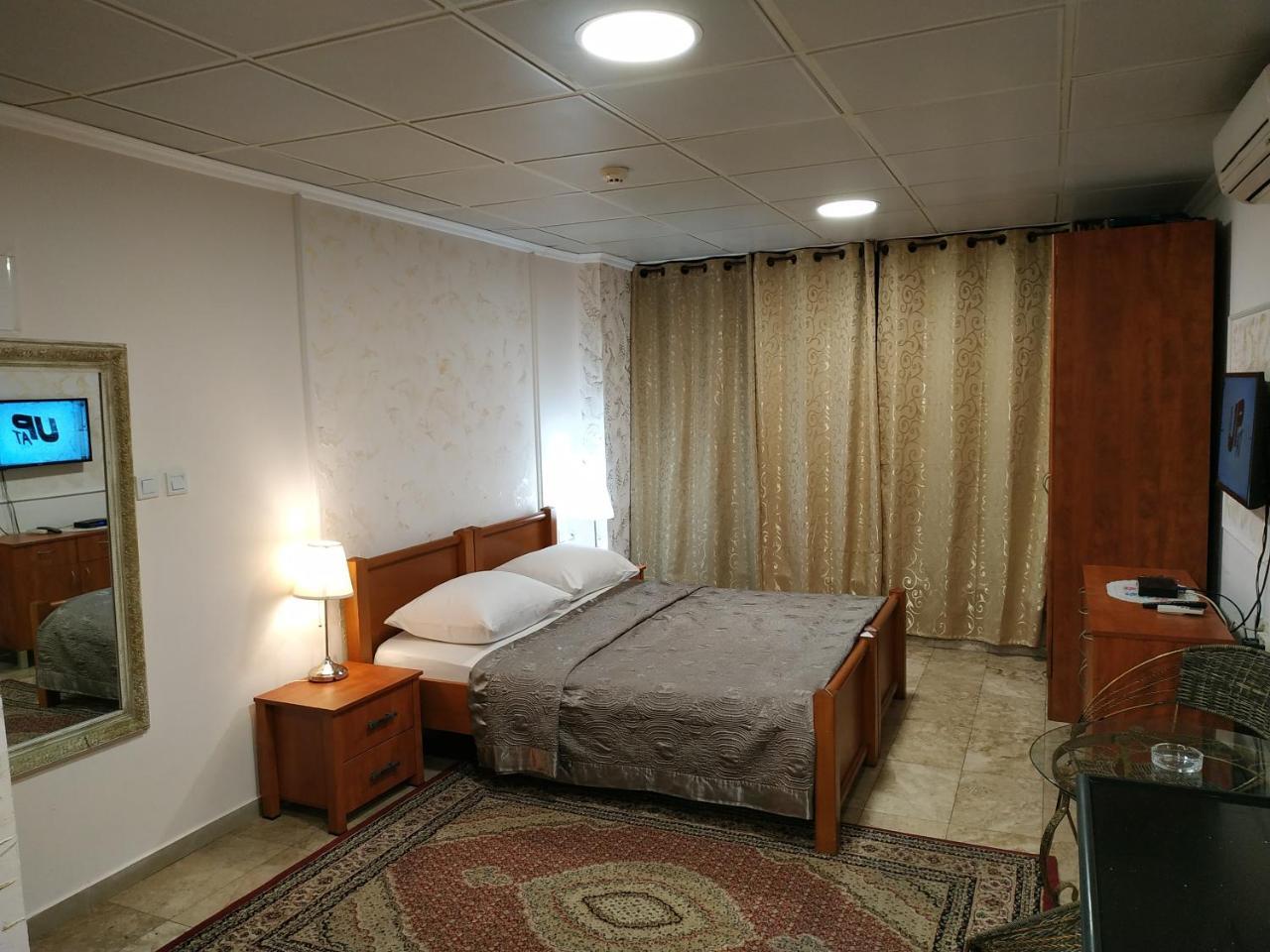 Hotel Rothschild 37 Bat Yam Ngoại thất bức ảnh